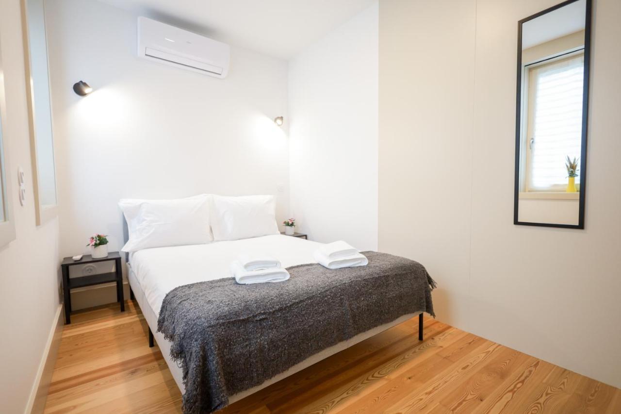 Martires Sweet Apts By Portocityhosts 외부 사진