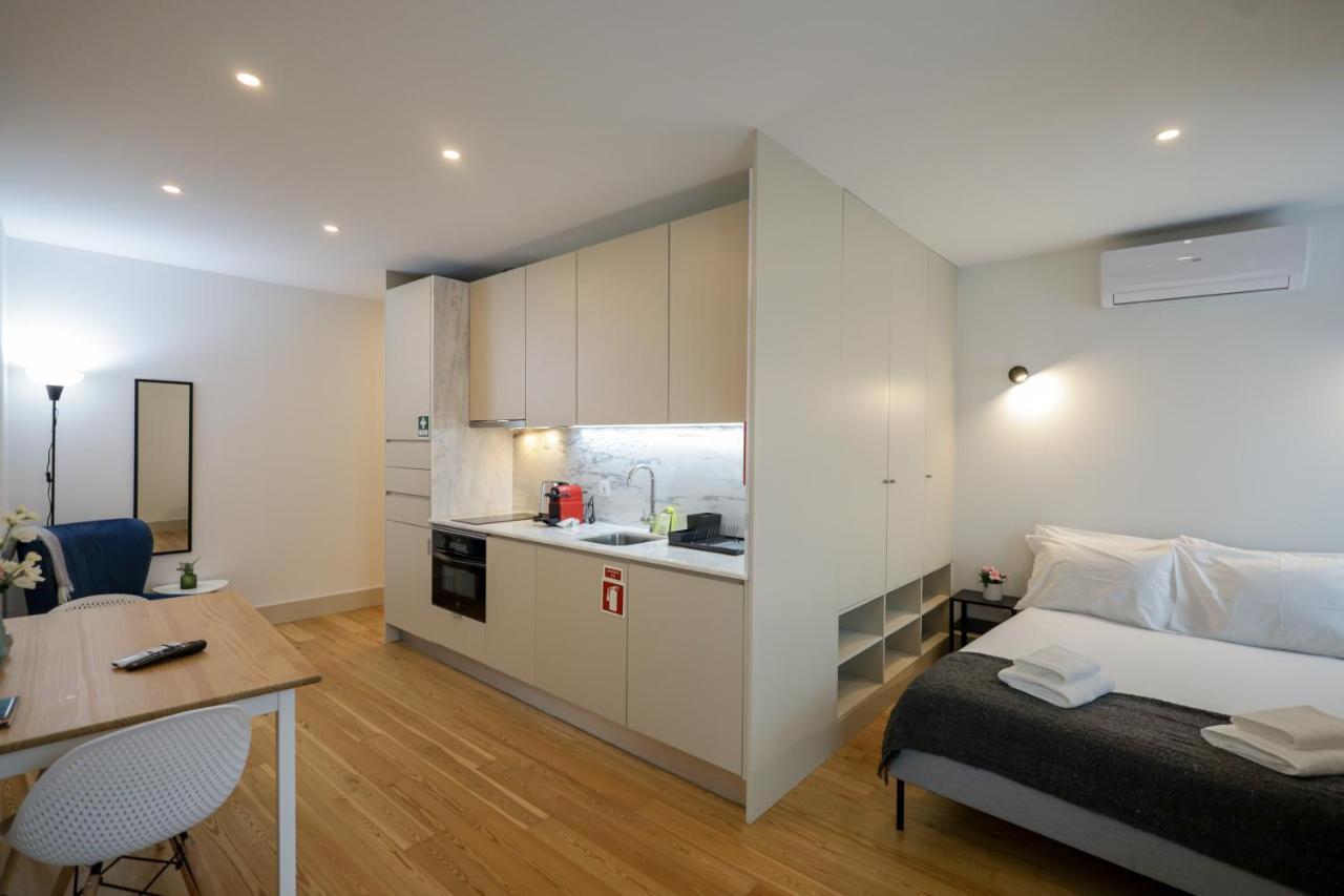 Martires Sweet Apts By Portocityhosts 외부 사진