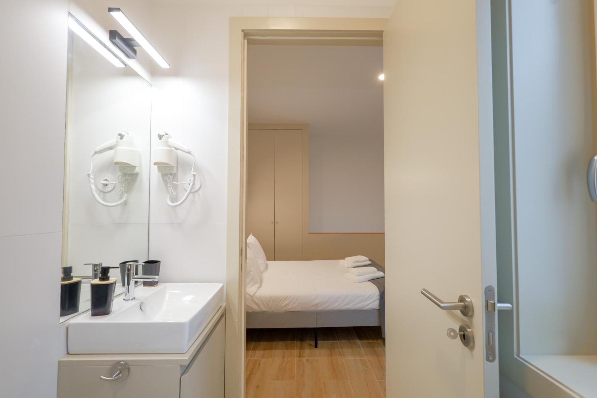 Martires Sweet Apts By Portocityhosts 외부 사진