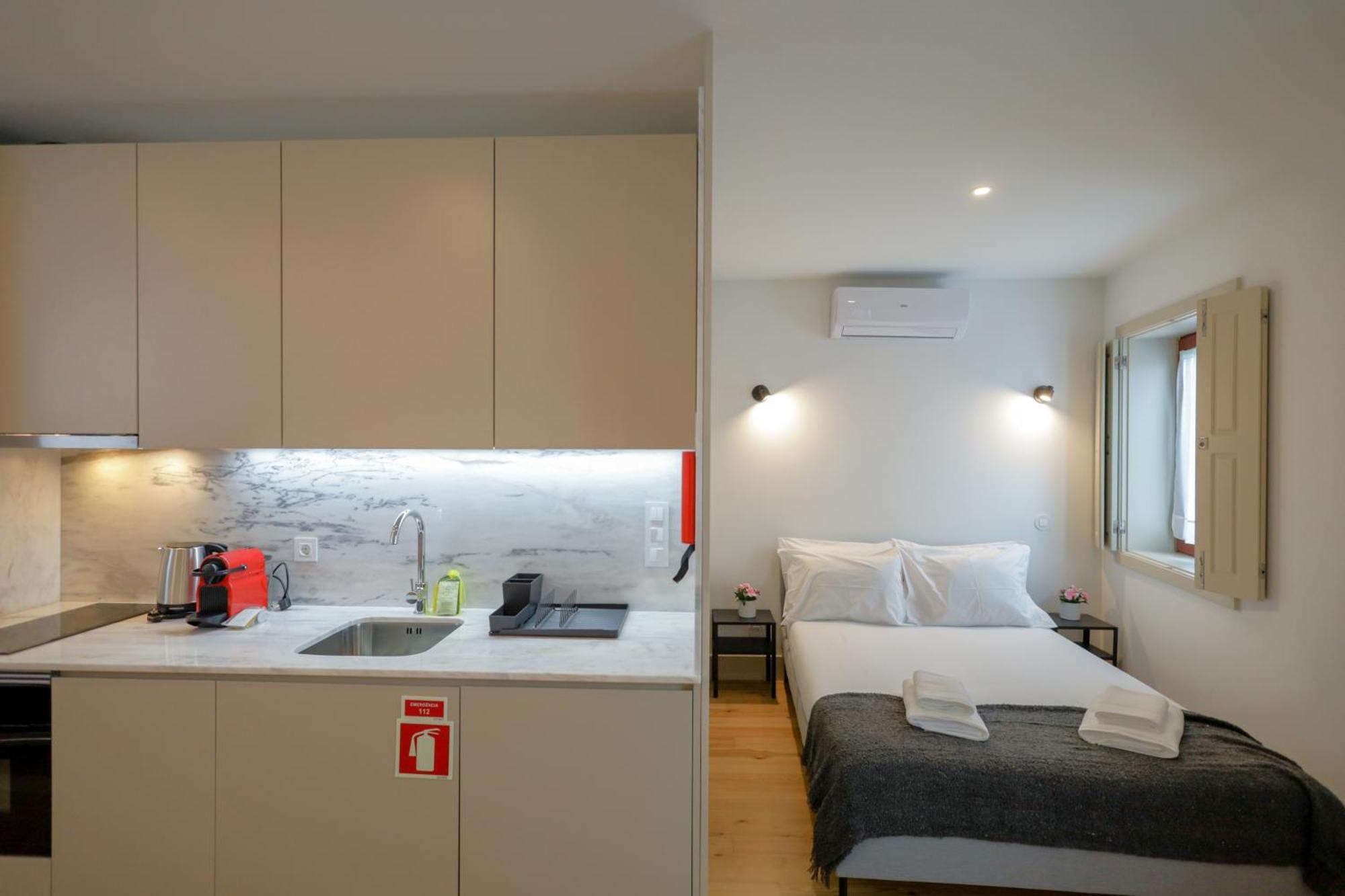 Martires Sweet Apts By Portocityhosts 객실 사진